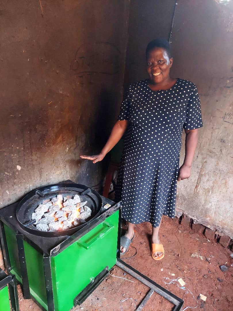 daniel-schlegel-umweltstiftung-solaroefen-in-uganda-8